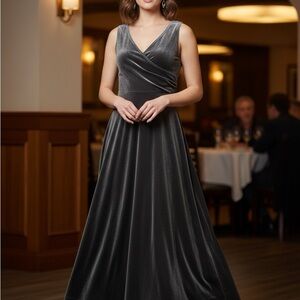 LBISSE Grey Velvet Dress, size XLG - new with tags